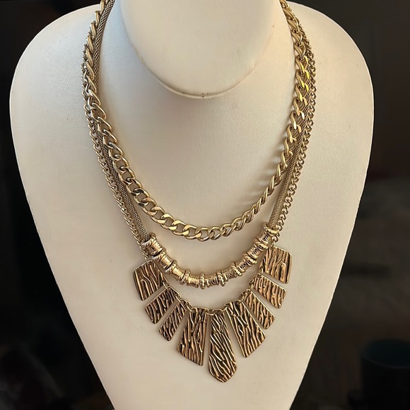 Jewelry - Gold Bib 3 Strand Necklace.